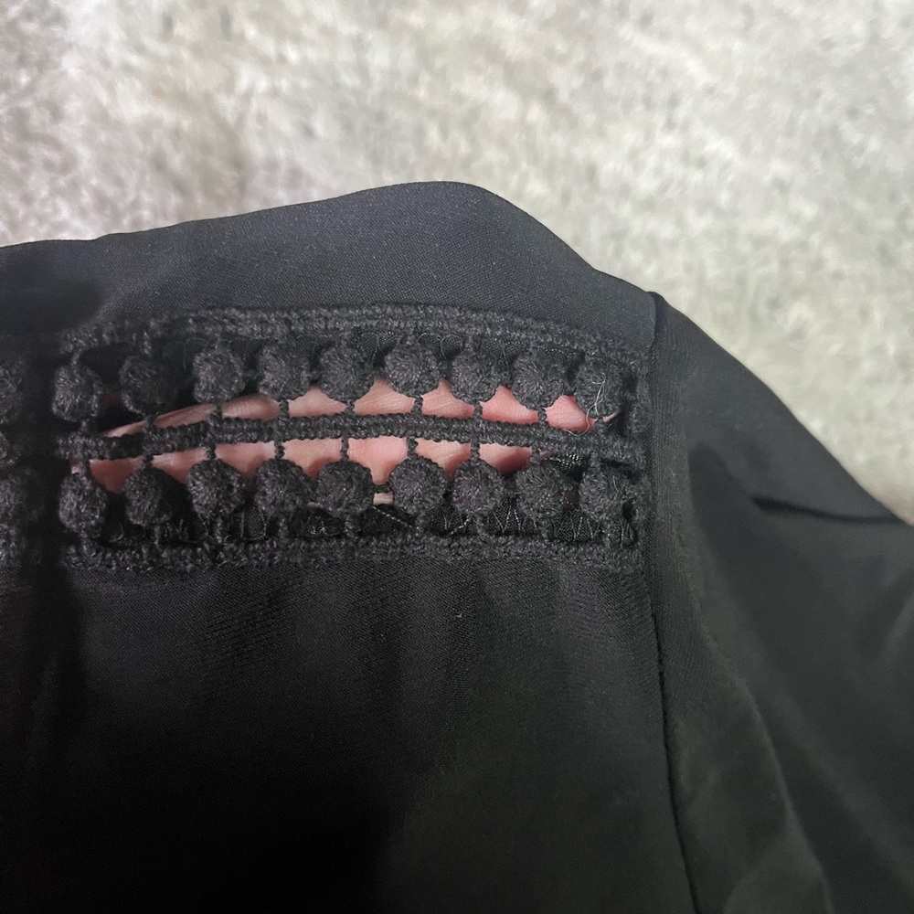 Studio Works 3/4 Sleeve Blouse V neck peephole shoulder and‎ part of sleeves - Picture 10 of 12